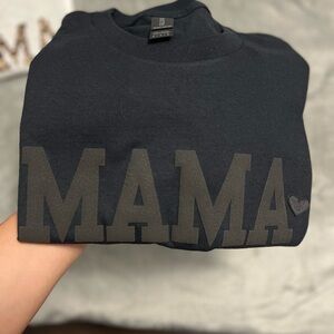 Black 'MAMA' Shirt